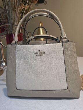 kate spade Two-Tone Pebbled Leather Satchel in Light Beige and Cream NwT